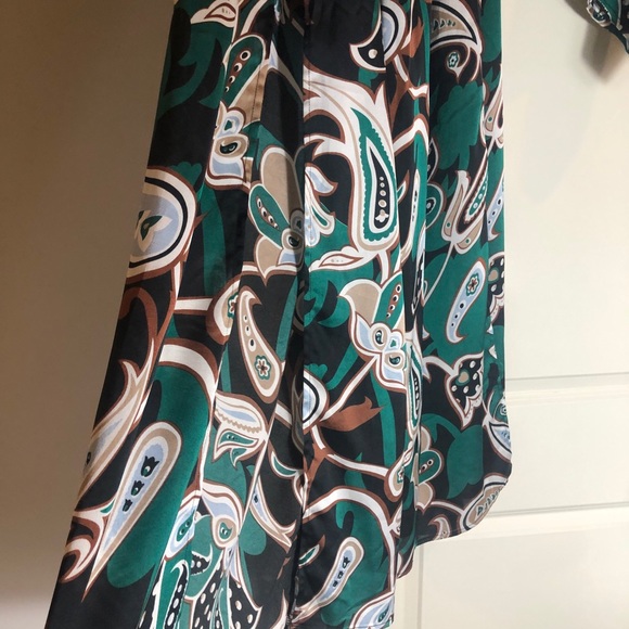 NEW Women's Green &Black Print split wide legs set Size Small - Picture 6 of 8